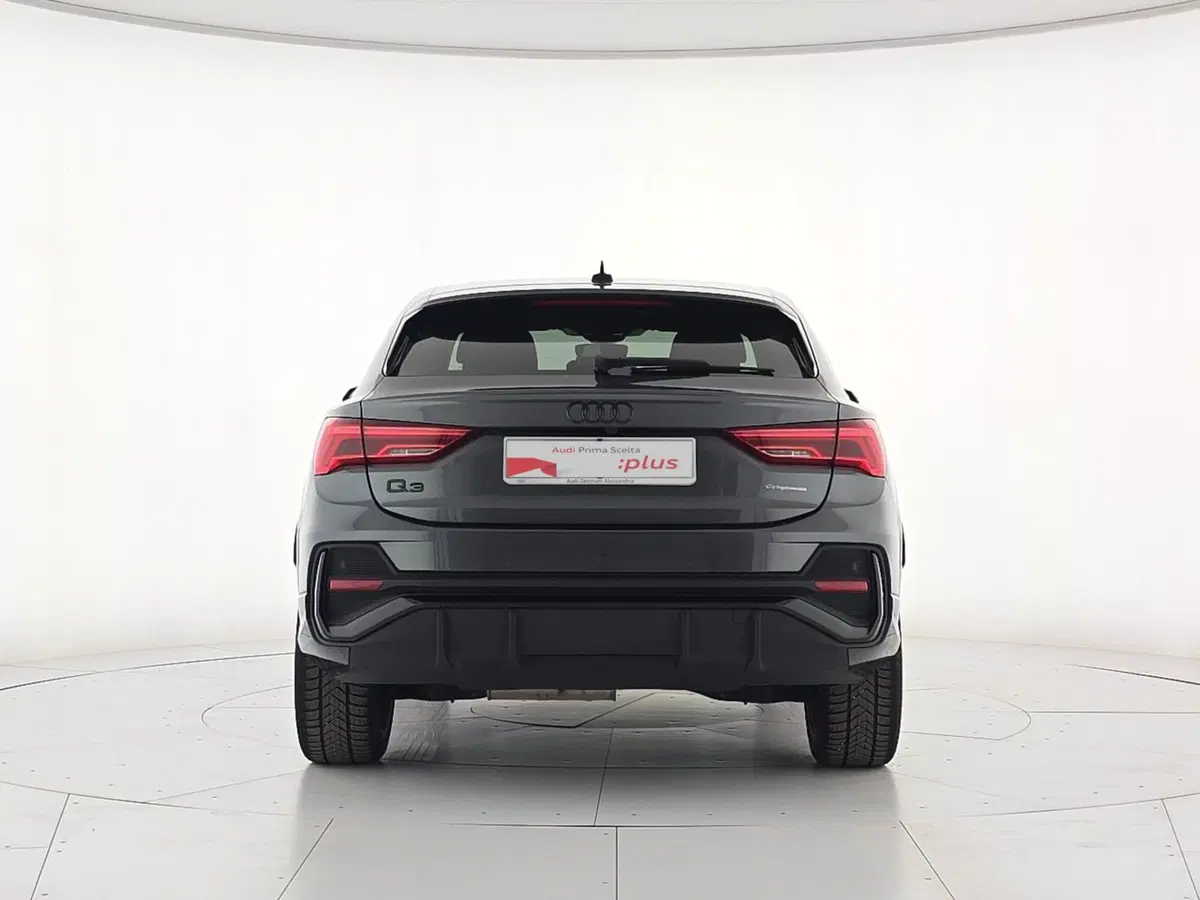 Audi Q3 Sportback usata a Alessandria (6)