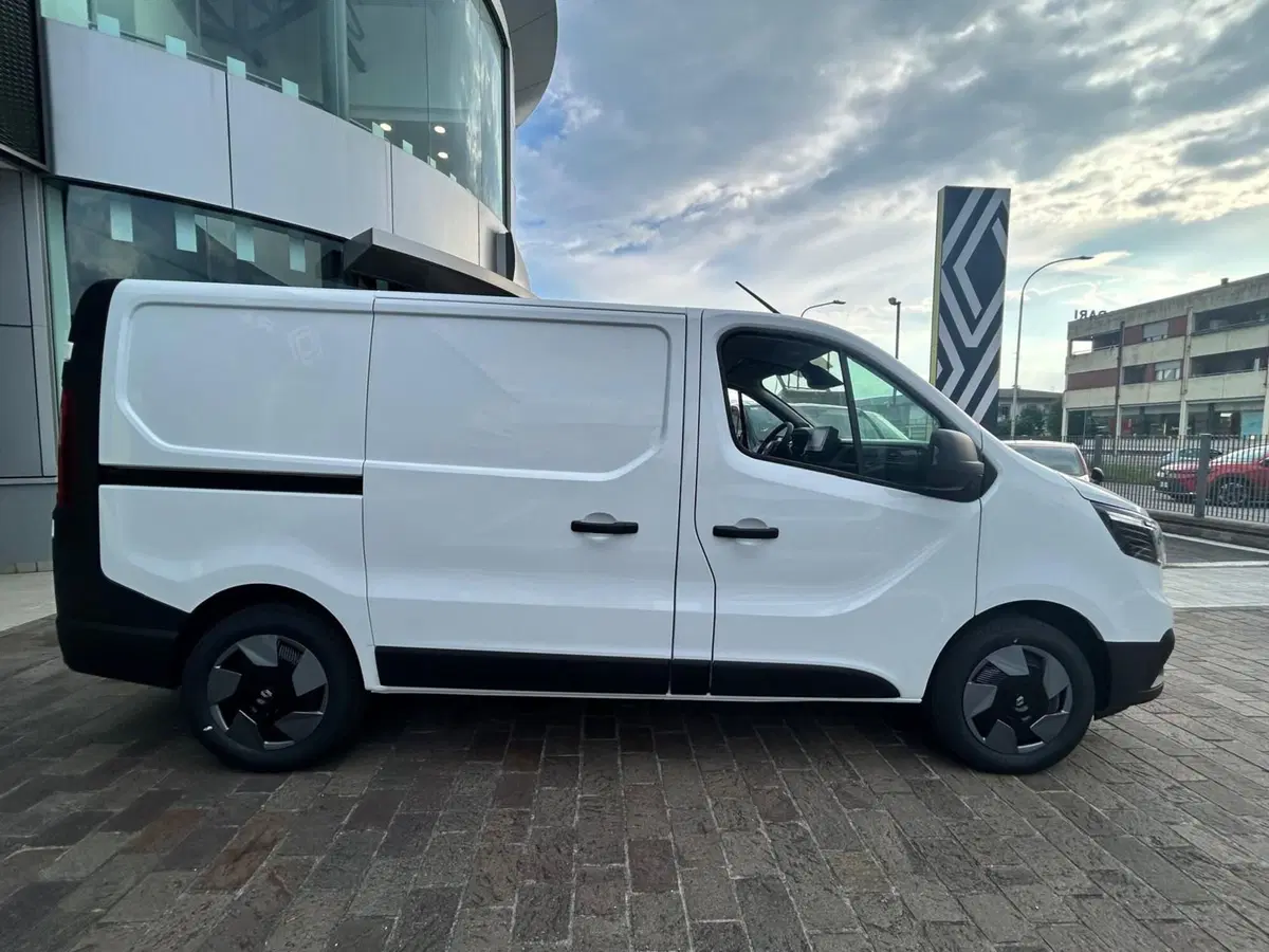 Renault Trafic Furgone nuova a Treviso (3)