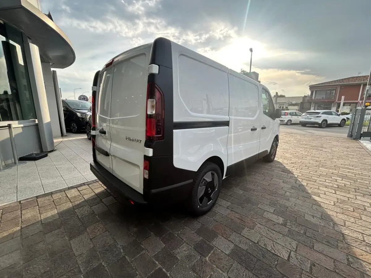 Renault Trafic Furgone nuova a Treviso (9)