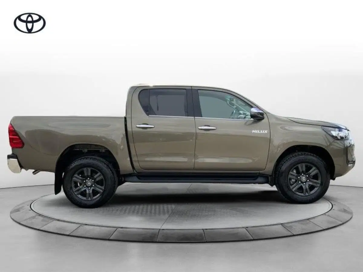 Toyota Hilux nuova a Perugia (3)
