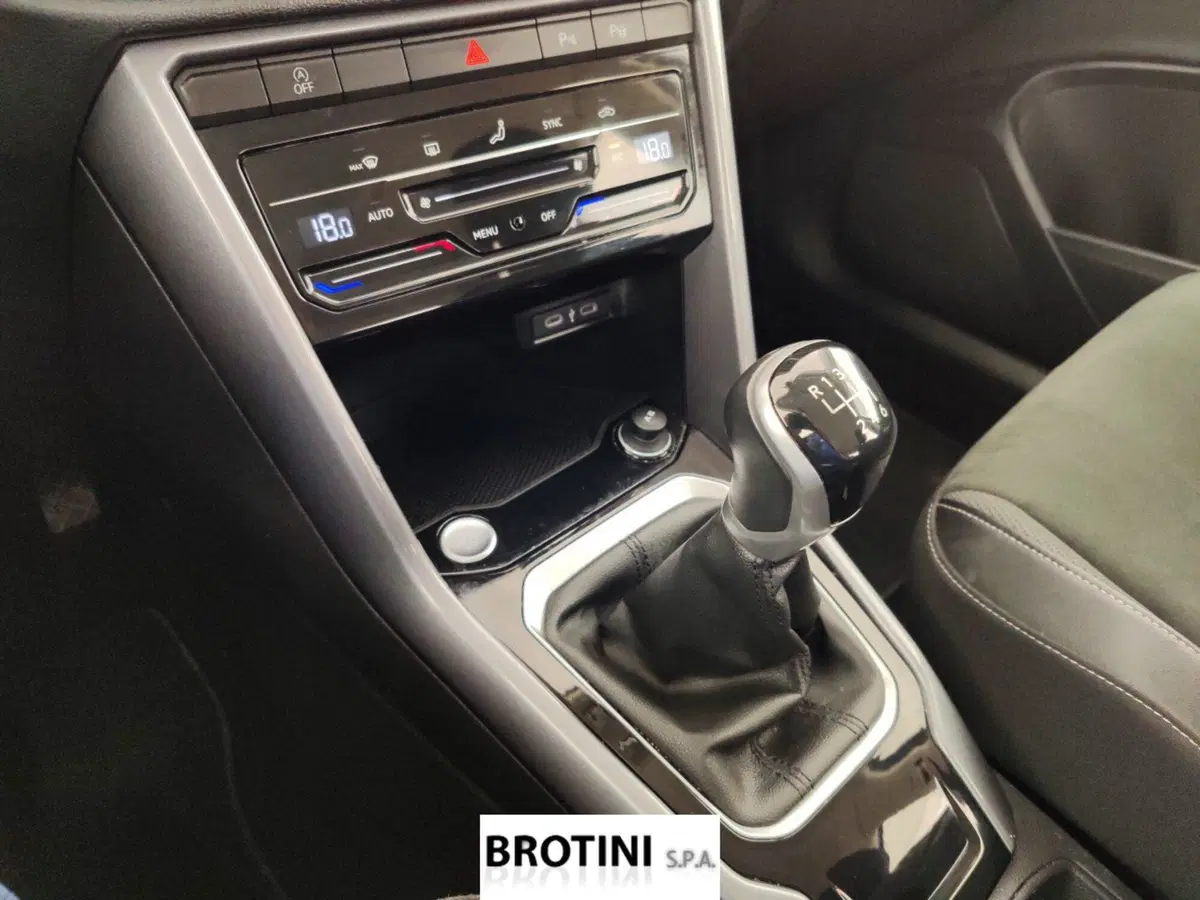 Volkswagen T-Roc usata a Massa-Carrara (11)