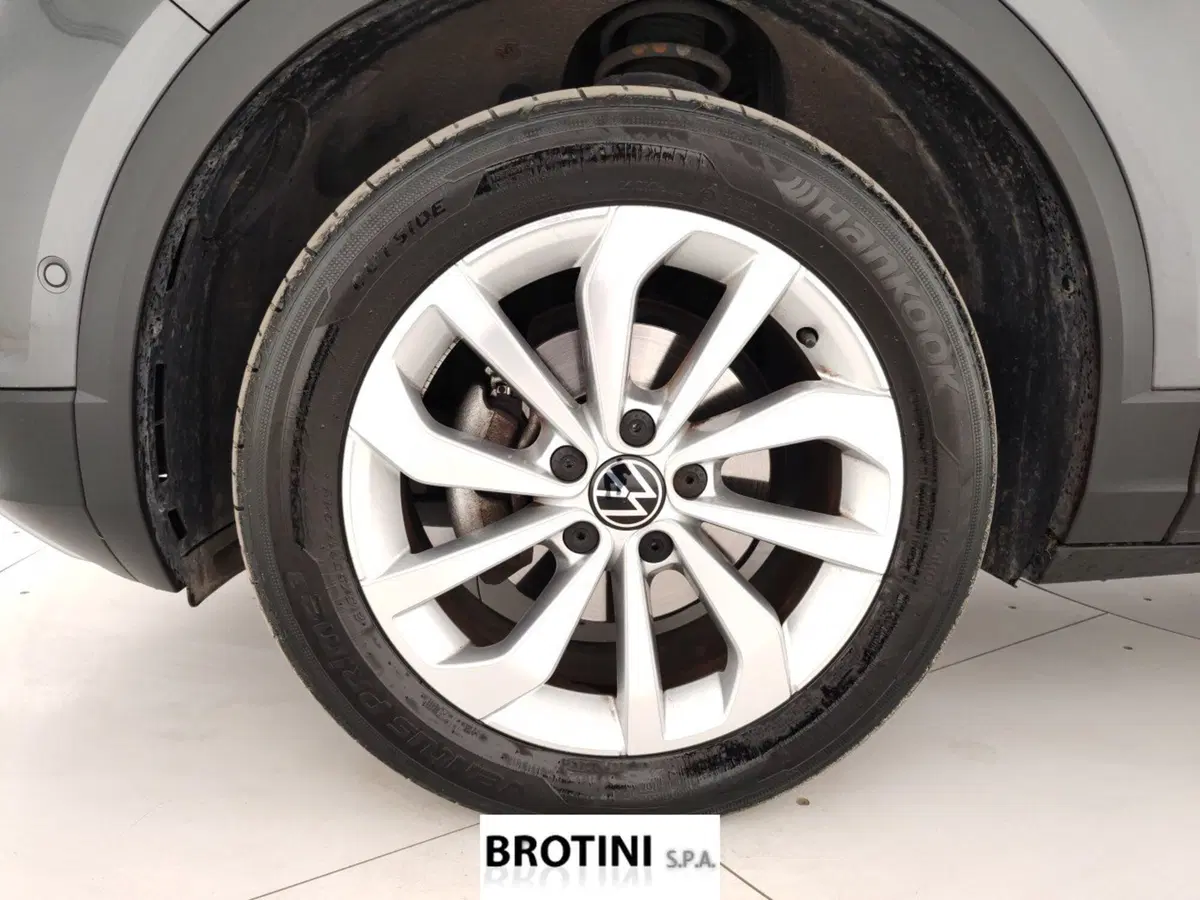 Volkswagen T-Roc usata a Massa-Carrara (6)