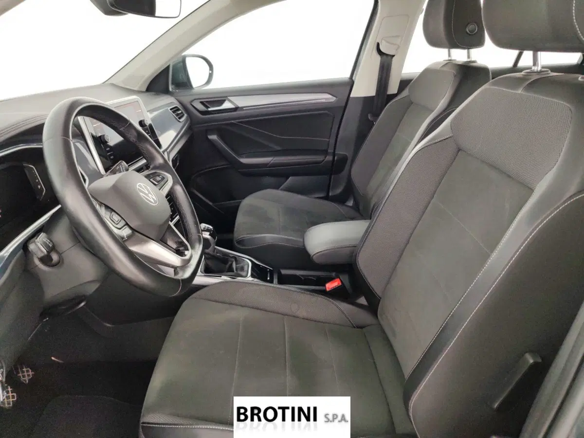 Volkswagen T-Roc usata a Massa-Carrara (7)