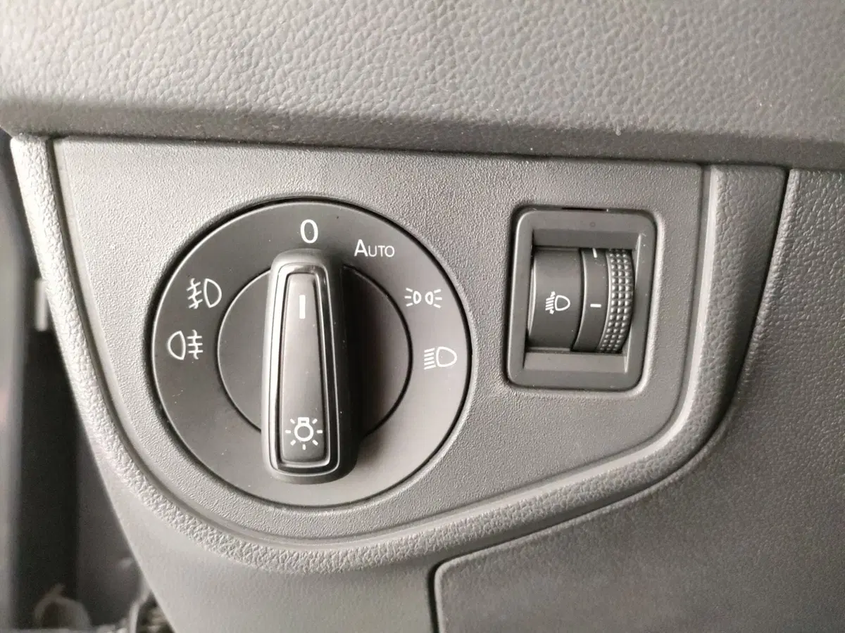 Volkswagen Polo usata a Napoli (11)