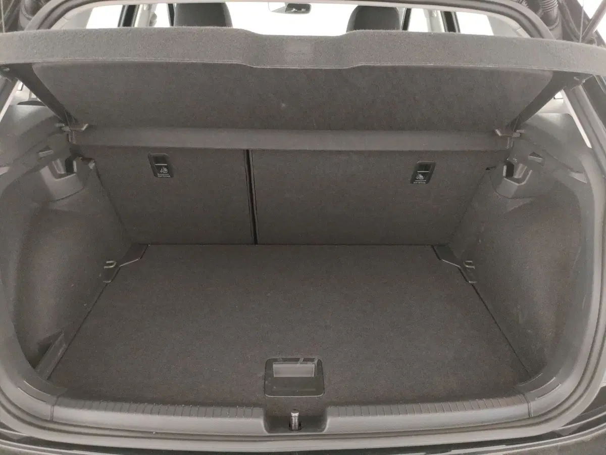 Volkswagen Polo usata a Napoli (10)