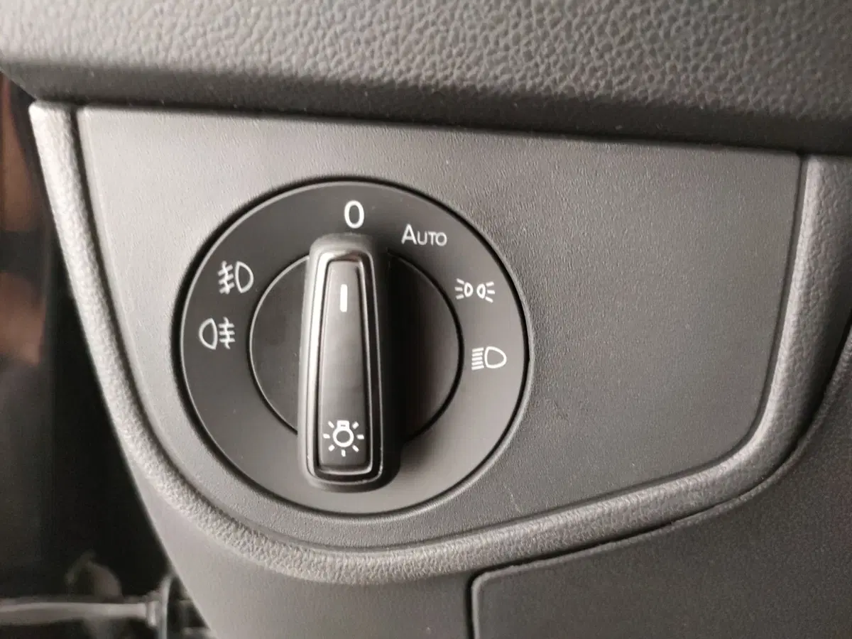 Volkswagen Polo usata a Napoli (13)