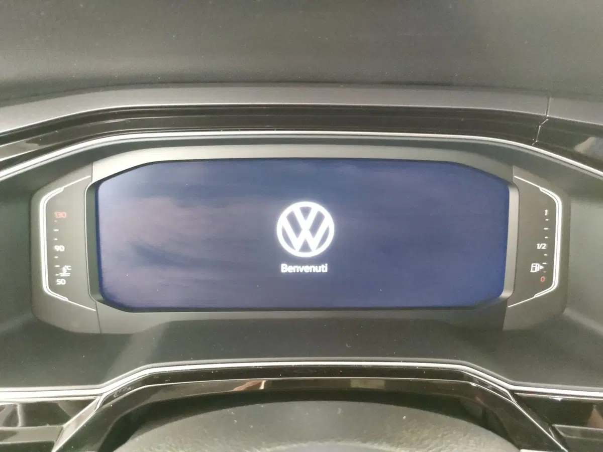 Volkswagen Polo usata a Napoli (14)