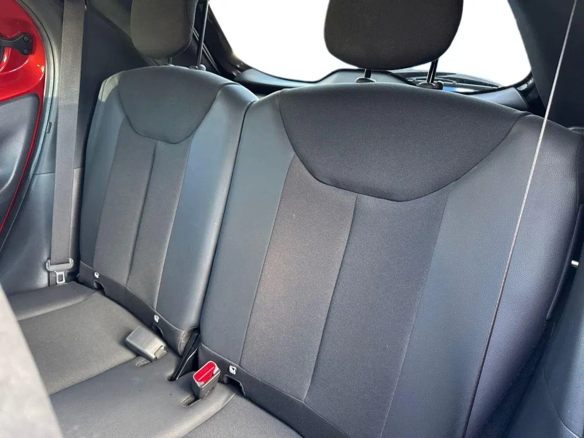 Toyota Aygo X usata a Palermo (11)