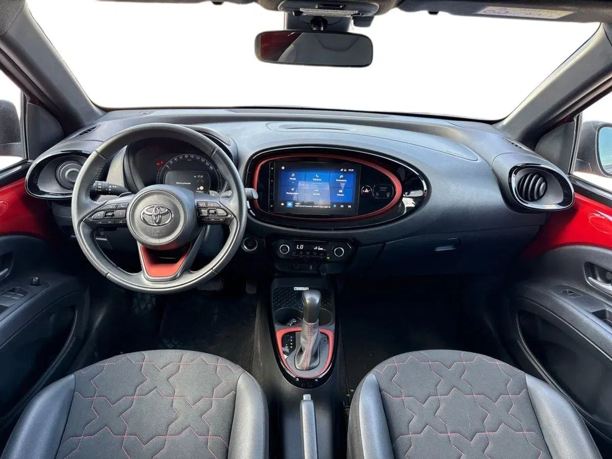 Toyota Aygo X usata a Palermo (16)