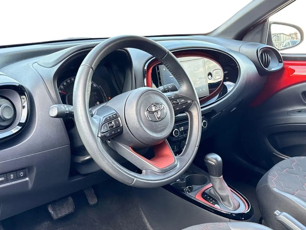 Toyota Aygo X usata a Palermo (7)