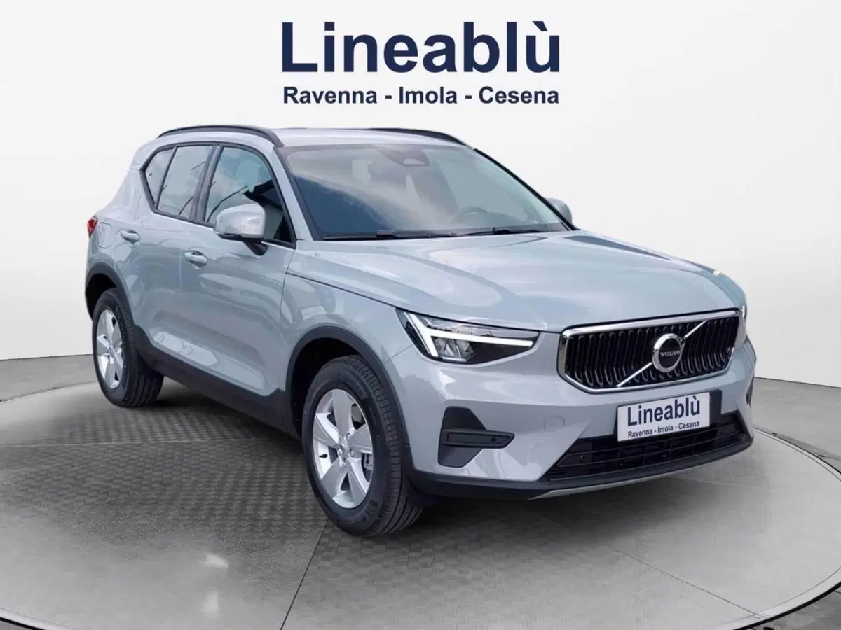 Volvo XC40 nuova a Ravenna (7)