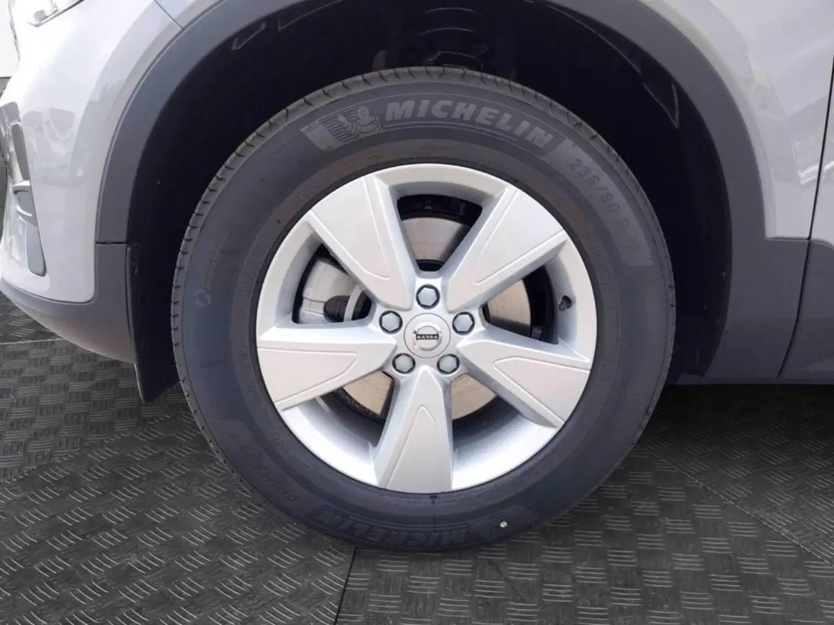 Volvo XC40 nuova a Ravenna (9)