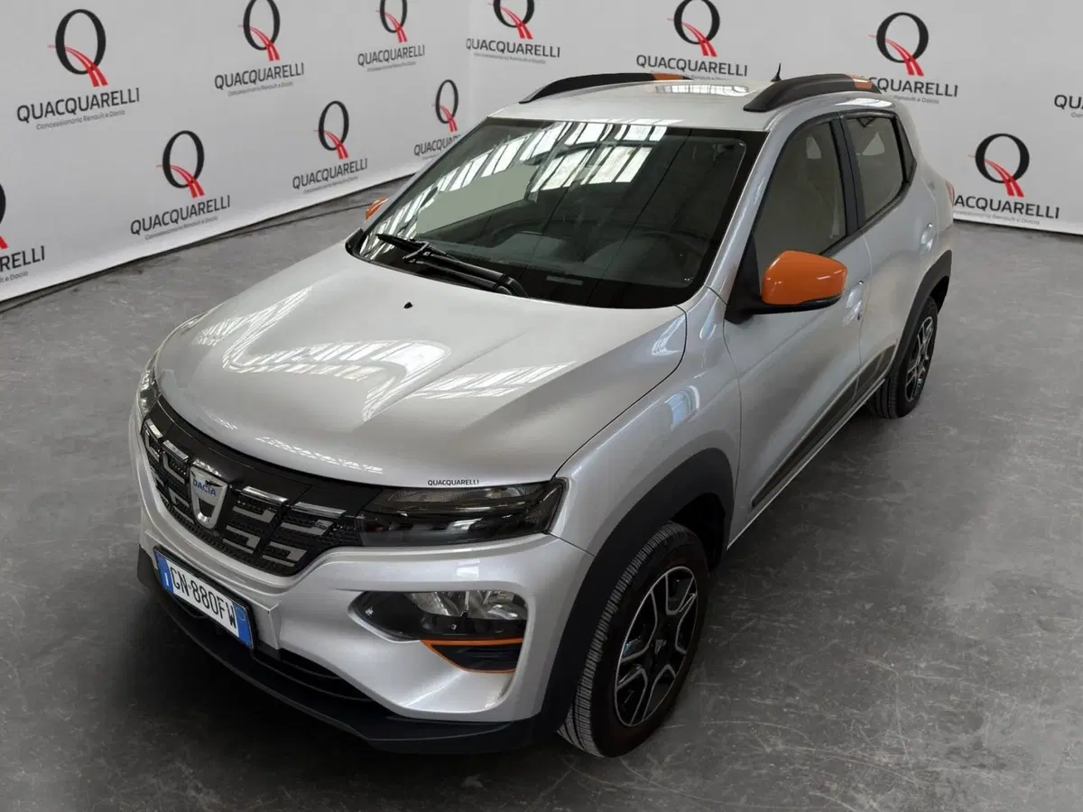 Dacia Spring usata a Milano