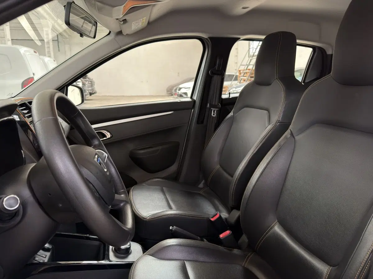Dacia Spring usata a Milano (14)