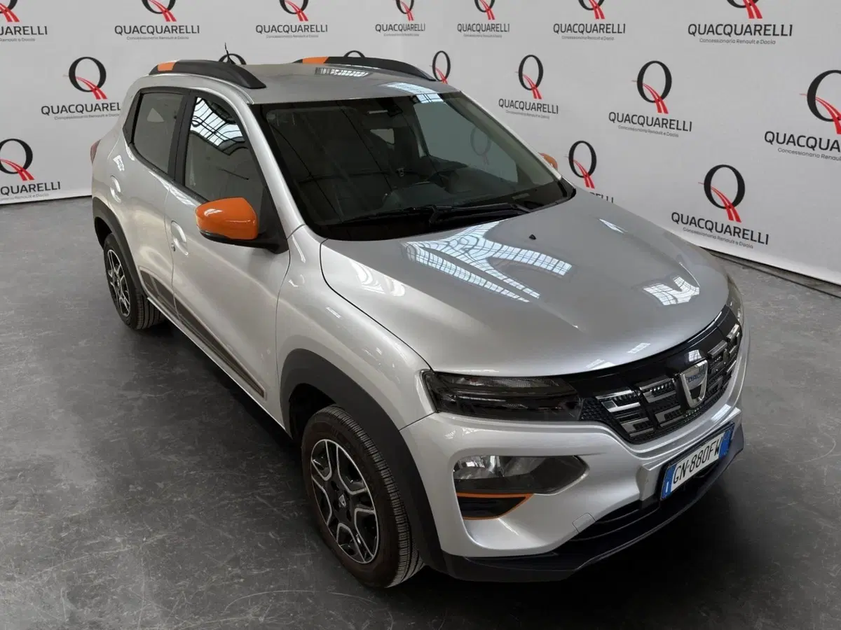 Dacia Spring usata a Milano (2)