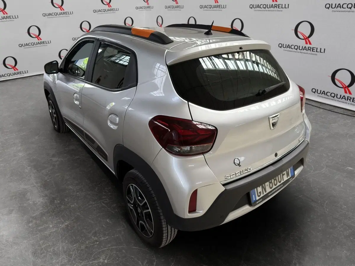 Dacia Spring usata a Milano (6)