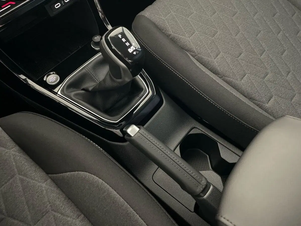 Volkswagen T-Cross nuova a Pistoia (18)