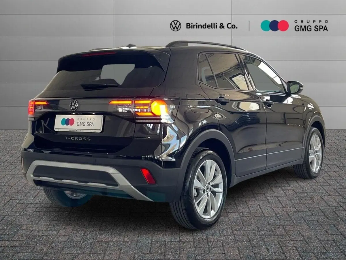 Volkswagen T-Cross nuova a Pistoia (3)
