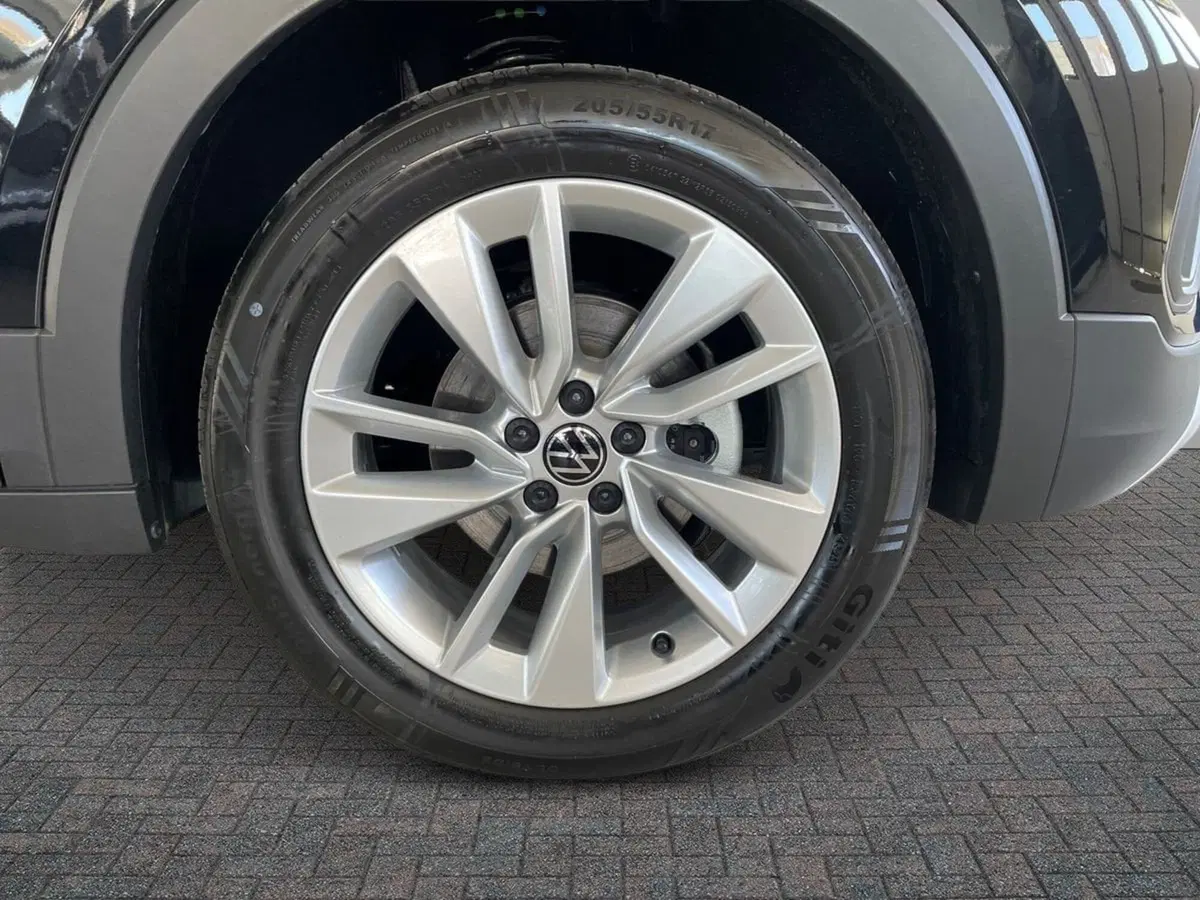 Volkswagen T-Cross nuova a Pistoia (6)