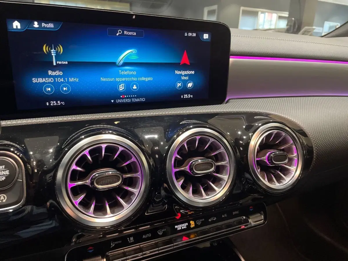 Mercedes-Benz CLA Shooting Brake usata a Firenze (14)