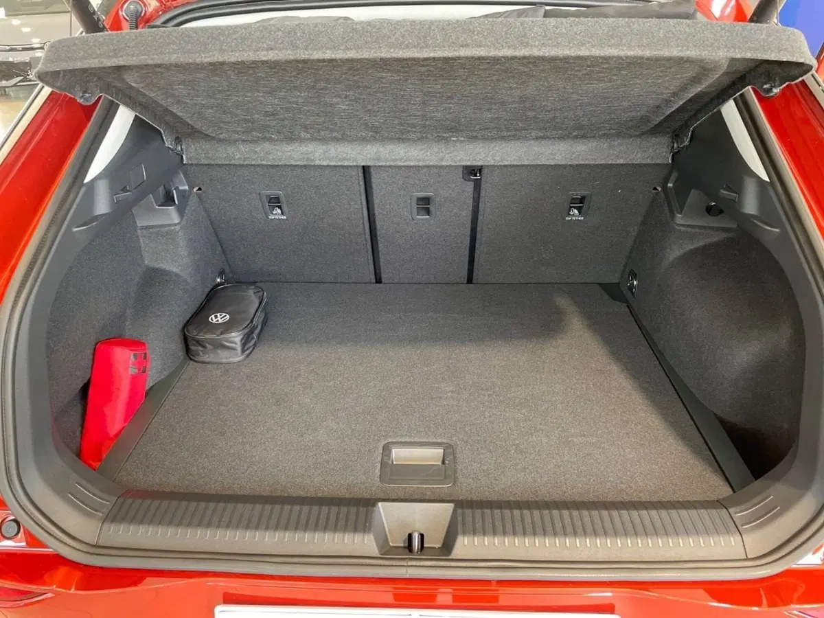 Volkswagen T-Roc usata a Pistoia (8)