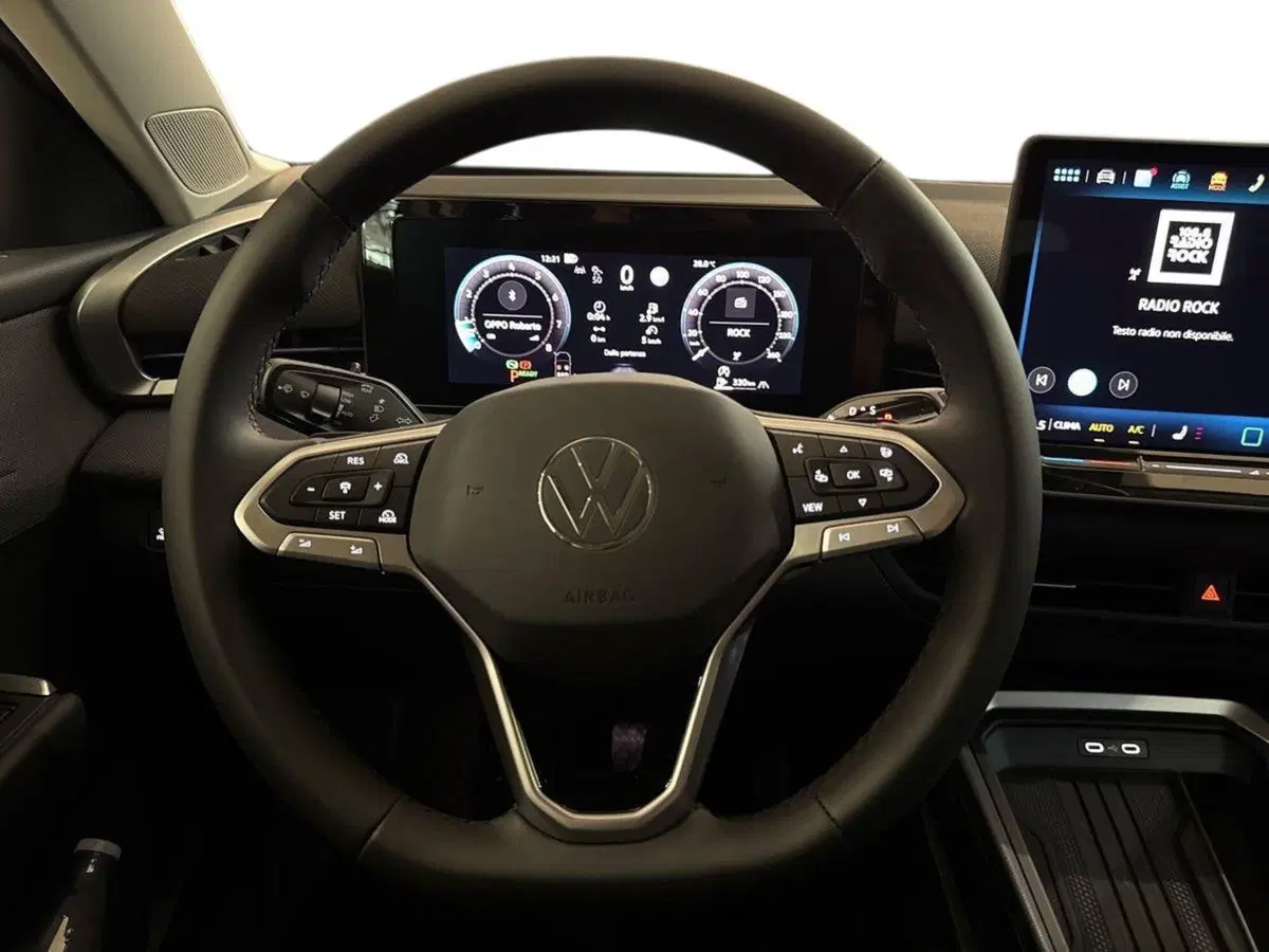 Volkswagen T-Roc nuova a Prato (10)