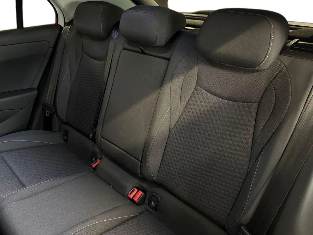 Volkswagen T-Roc nuova a Prato (12)