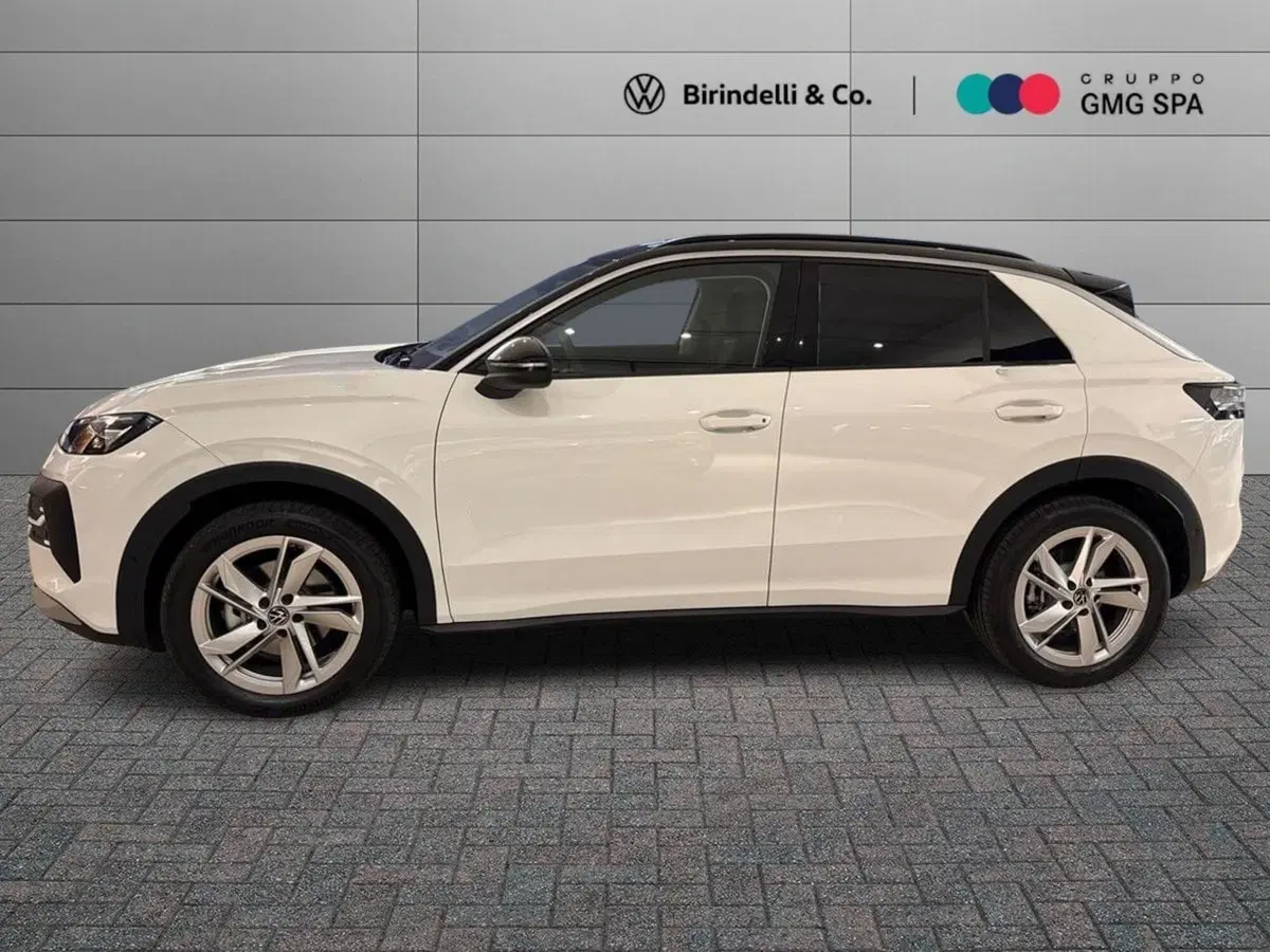 Volkswagen T-Roc nuova a Prato (5)