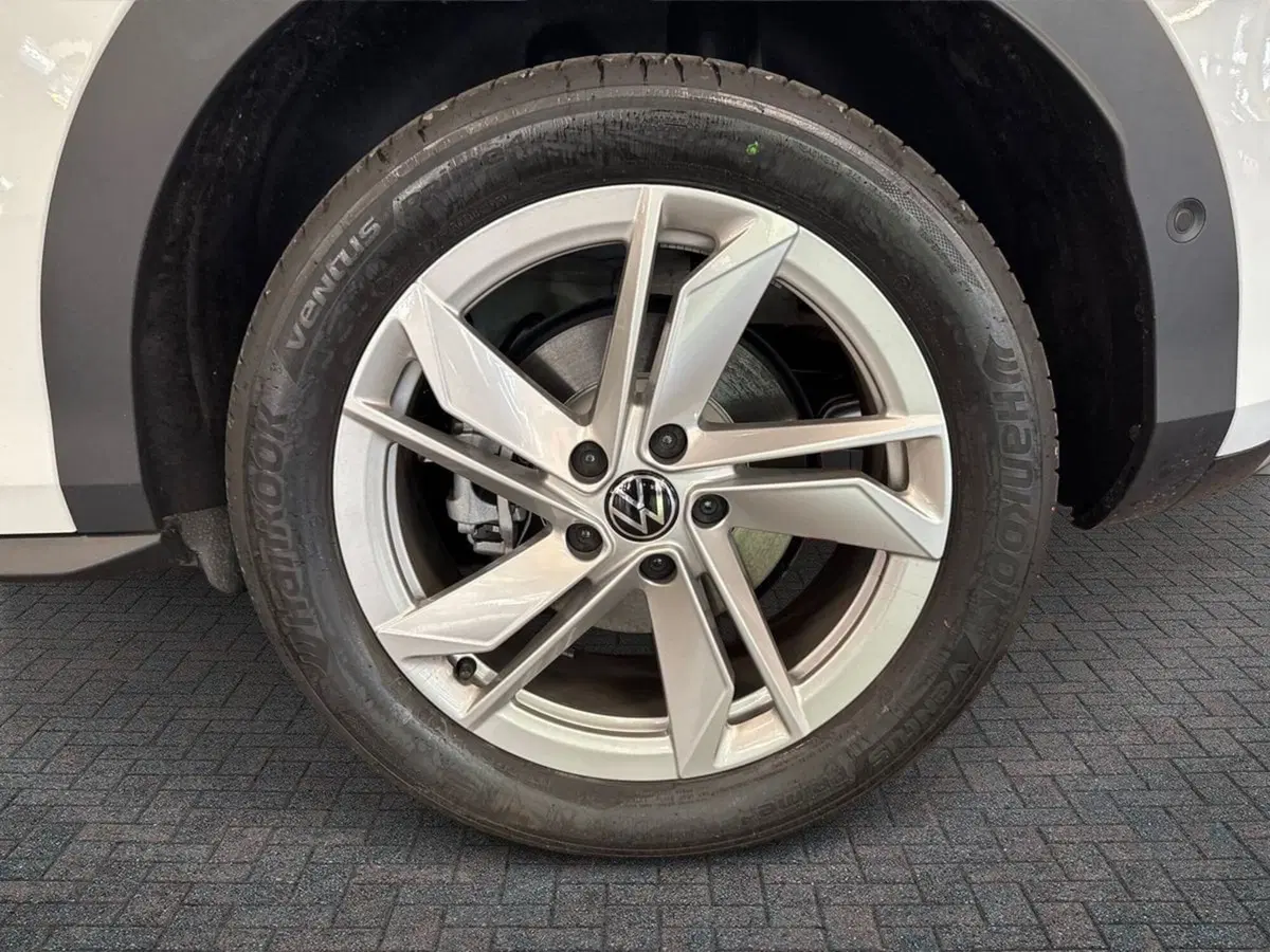 Volkswagen T-Roc nuova a Prato (6)