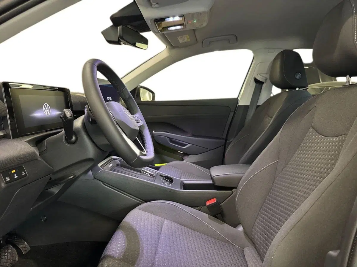 Volkswagen T-Roc nuova a Prato (9)