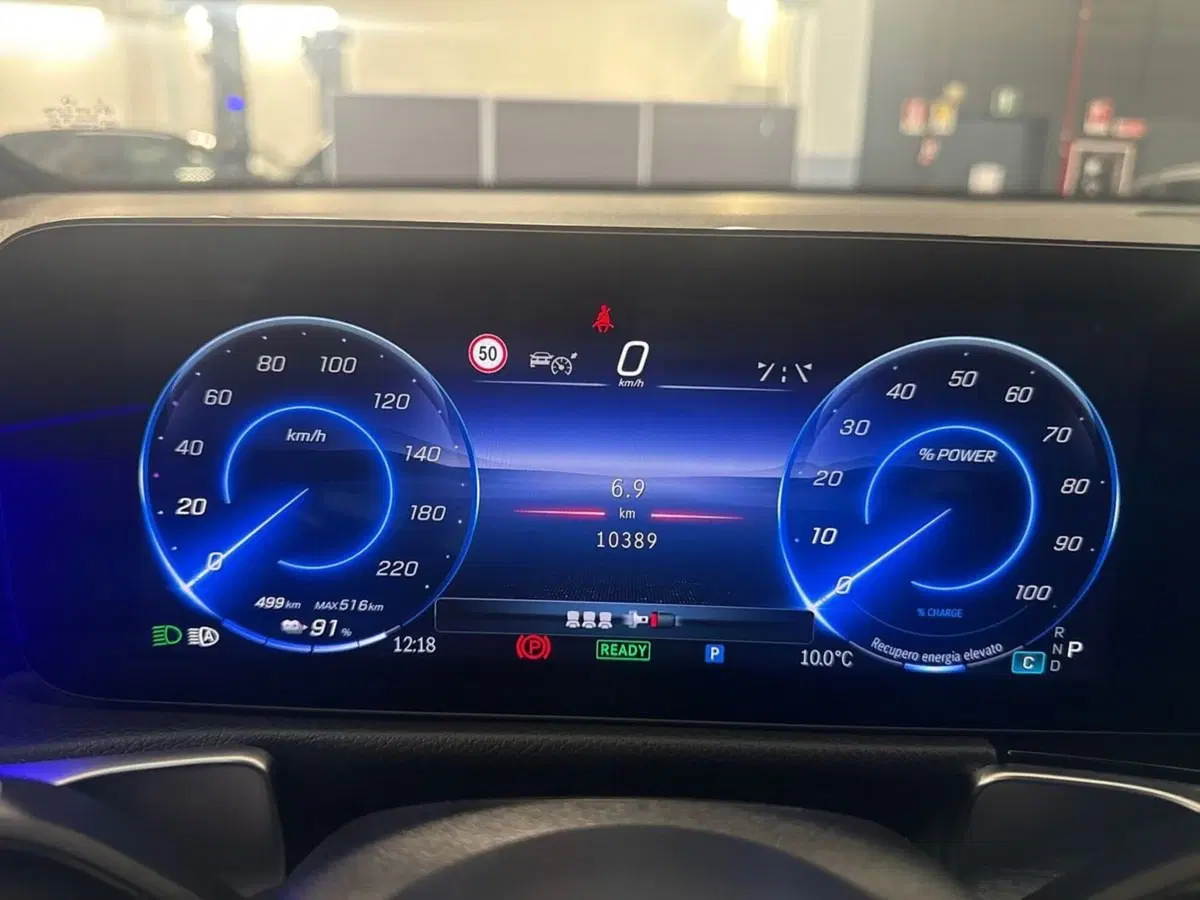 Mercedes-Benz EQB usata a Firenze (13)