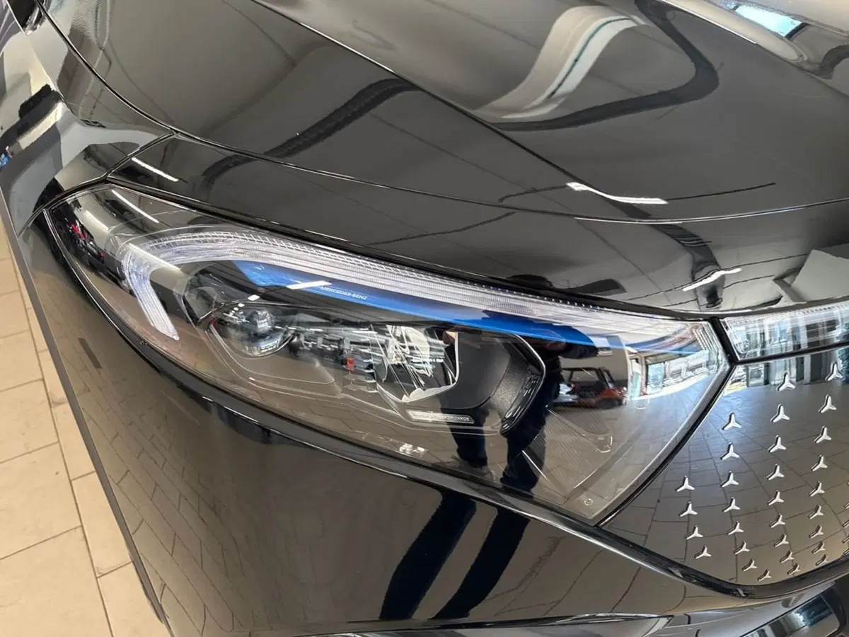 Mercedes-Benz EQB usata a Firenze (7)
