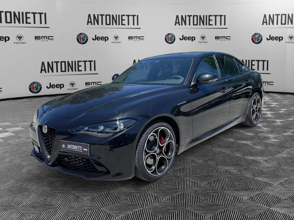 Alfa Romeo Giulia nuova a Ancona