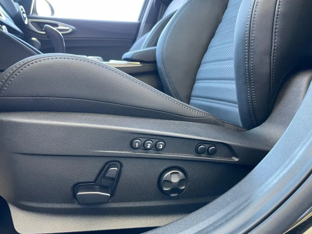 Alfa Romeo Giulia nuova a Ancona (16)