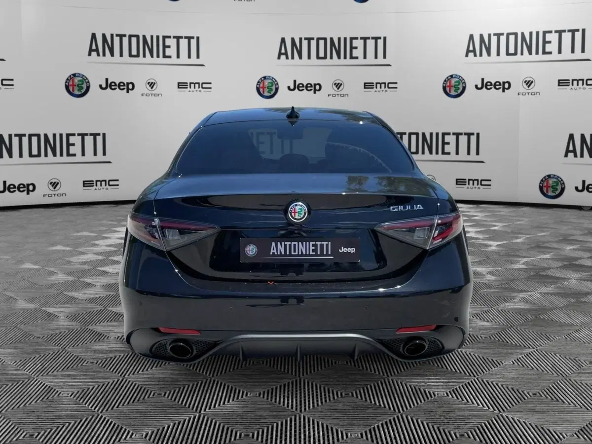 Alfa Romeo Giulia nuova a Ancona (6)