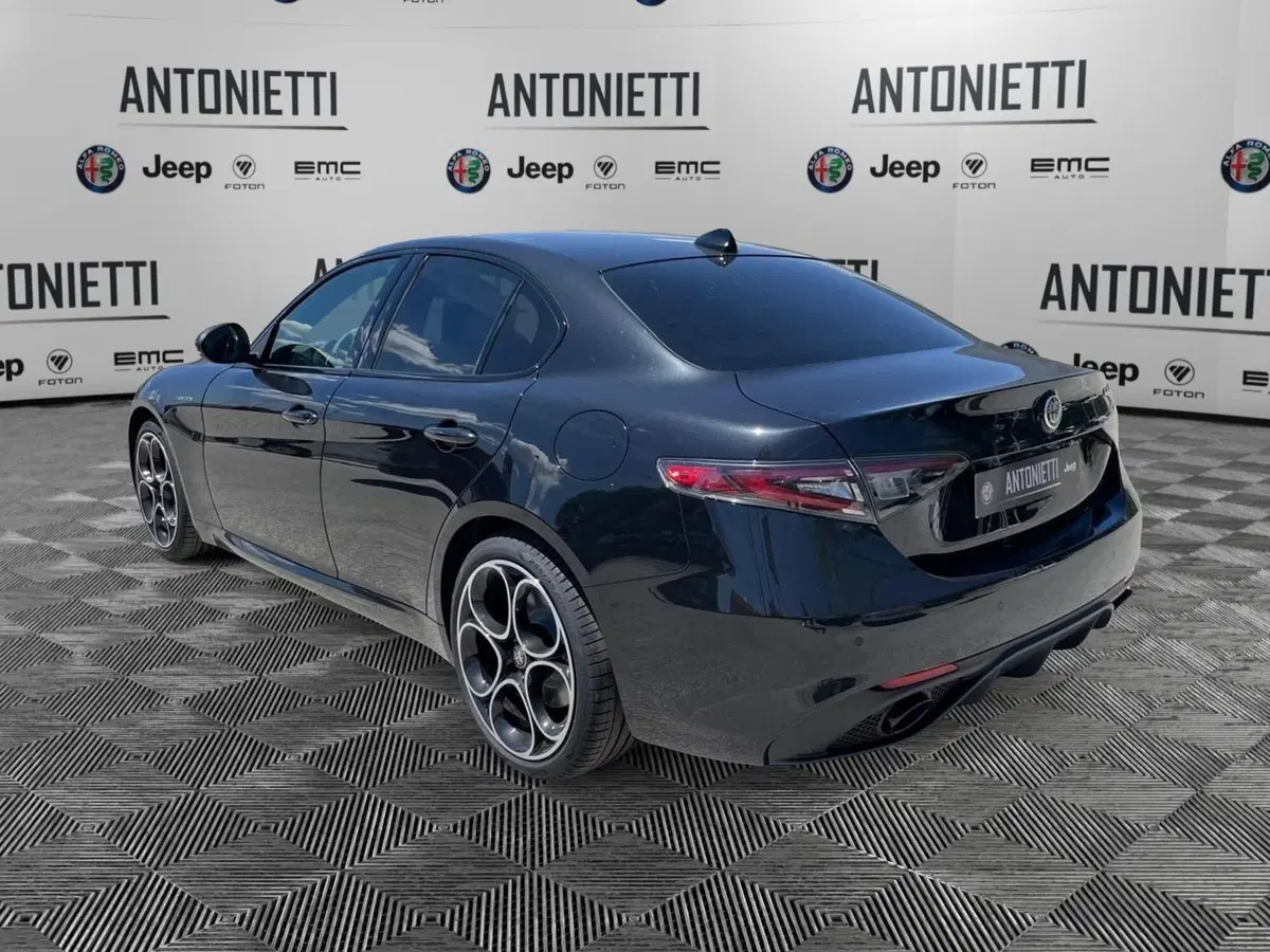 Alfa Romeo Giulia nuova a Ancona (7)