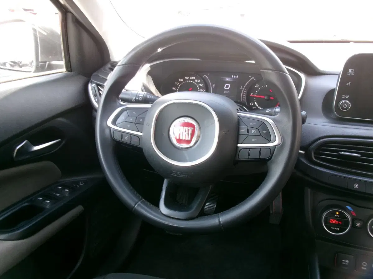 Fiat Tipo Station Wagon usata a Venezia (13)