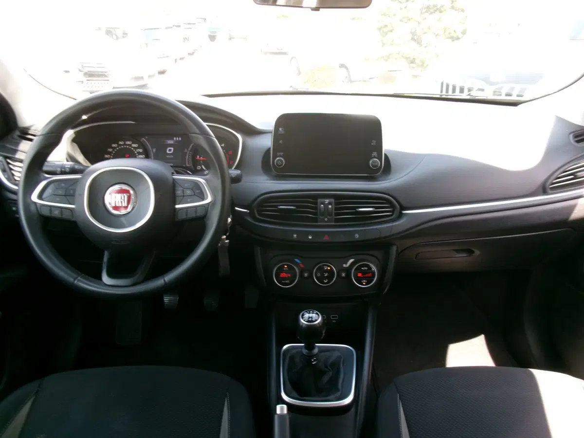 Fiat Tipo Station Wagon usata a Venezia (8)