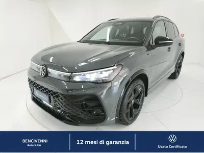 Volkswagen Tiguan 2.0 tdi R-Line 150cv dsg del 2024 usata a Catanzaro