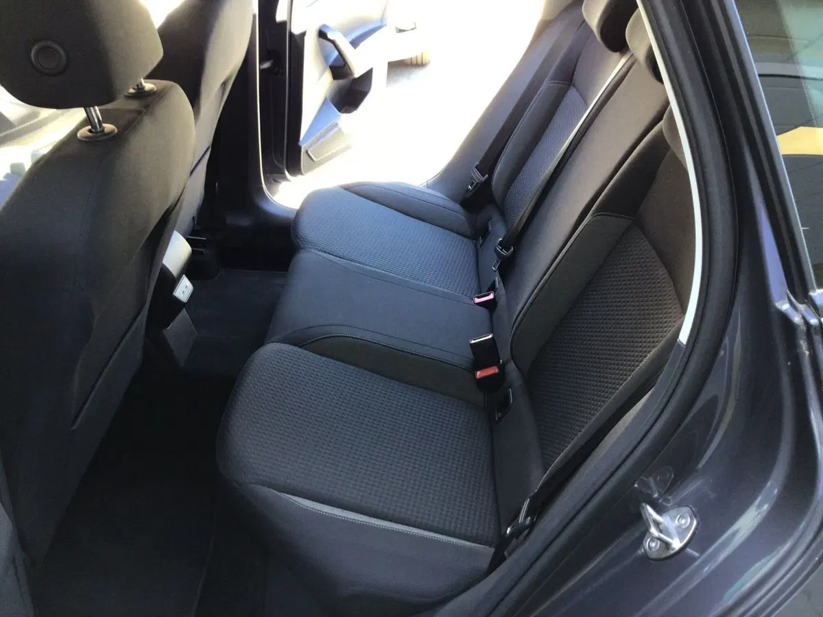 Volkswagen Taigo usata a Genova (12)
