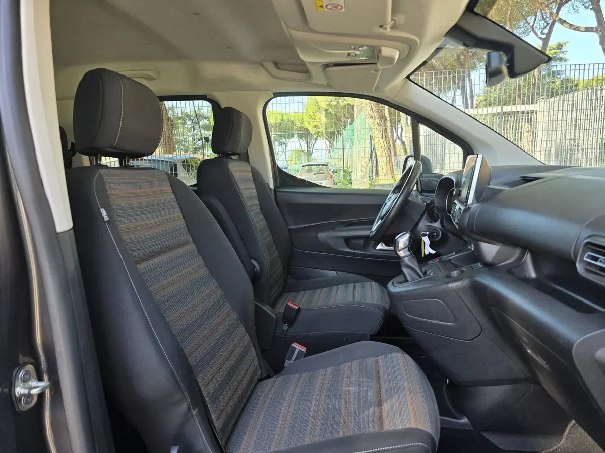 Opel Combo Life usata a Massa-Carrara (3)