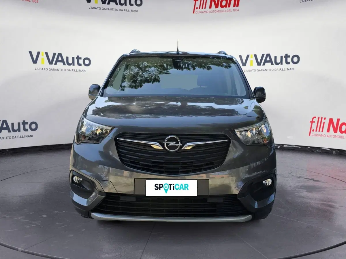 Opel Combo Life usata a Massa-Carrara (5)