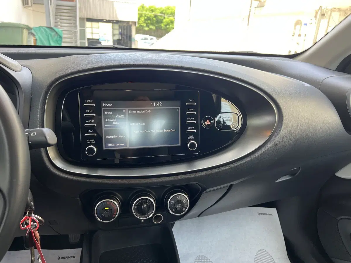 Toyota Aygo X usata a Chieti (13)