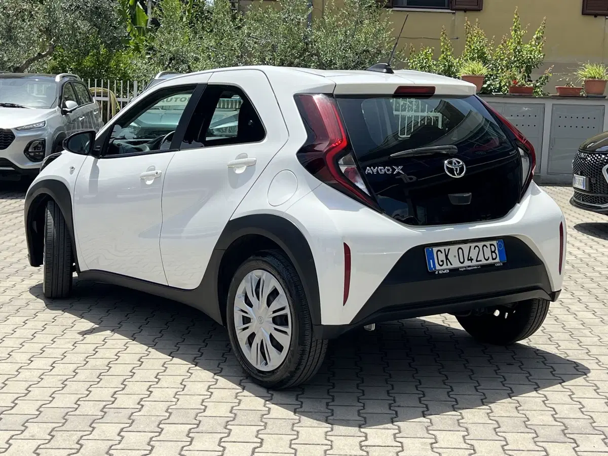 Toyota Aygo X usata a Chieti (5)