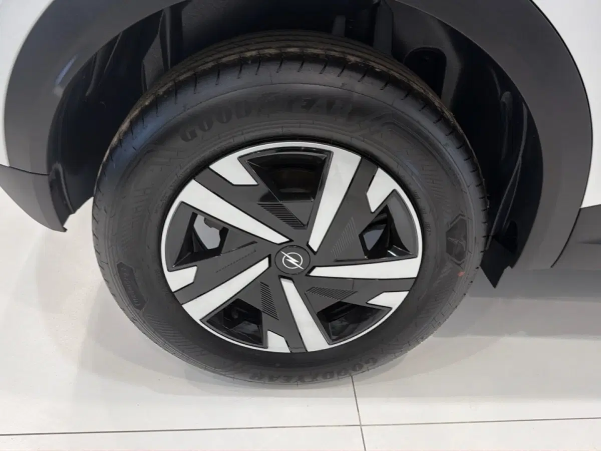Opel Mokka nuova a Palermo (4)