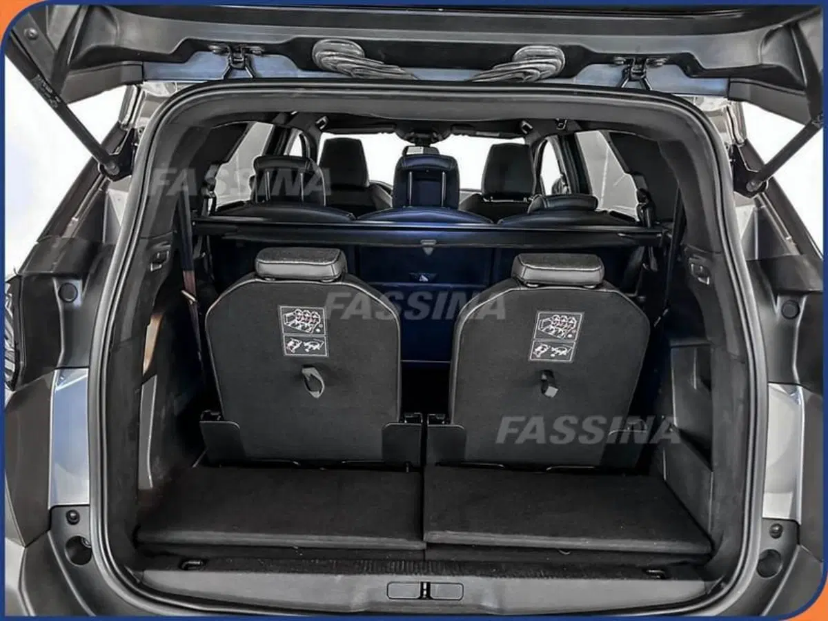 Peugeot 5008 usata a Milano (13)