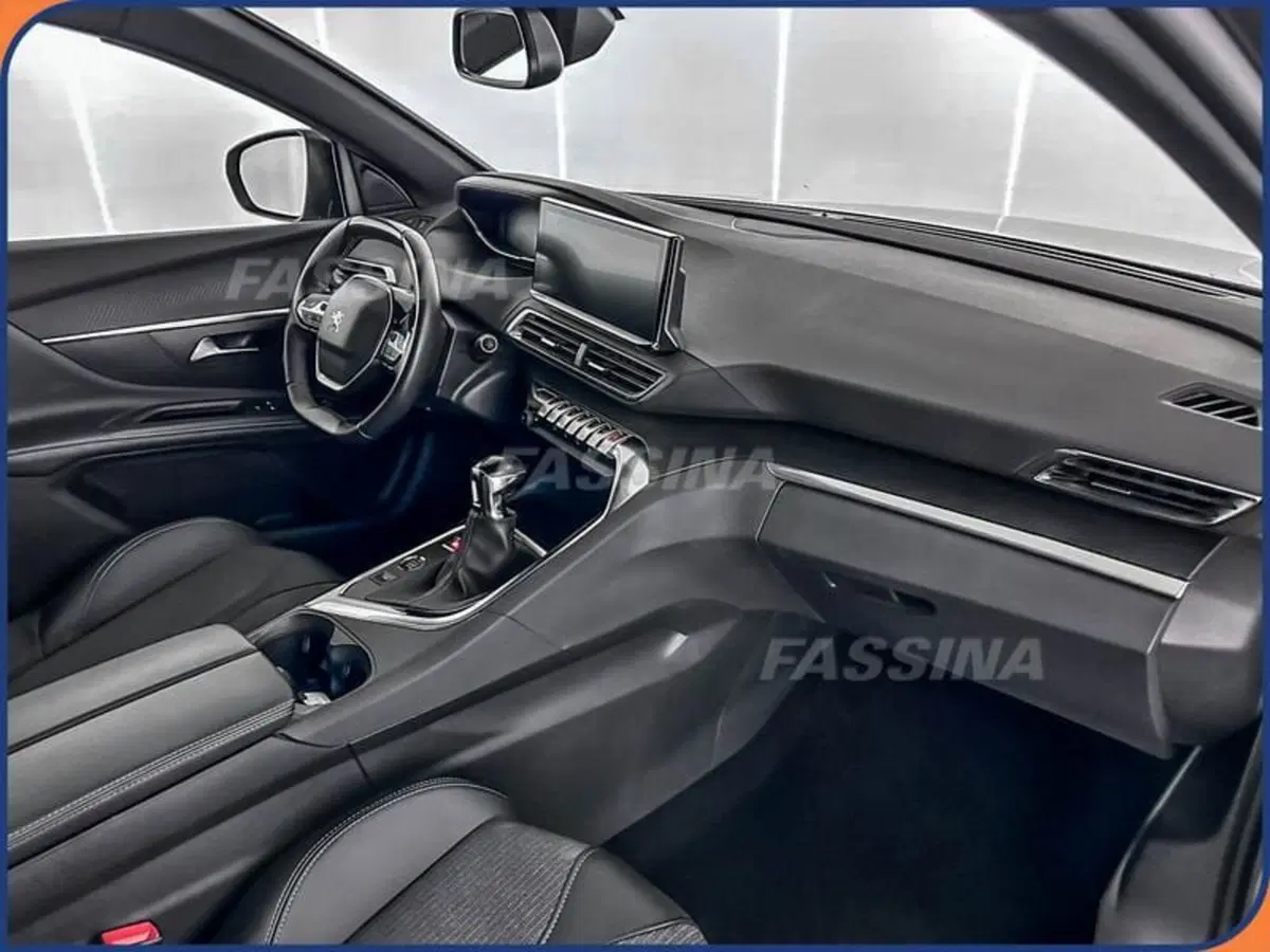 Peugeot 5008 usata a Milano (14)