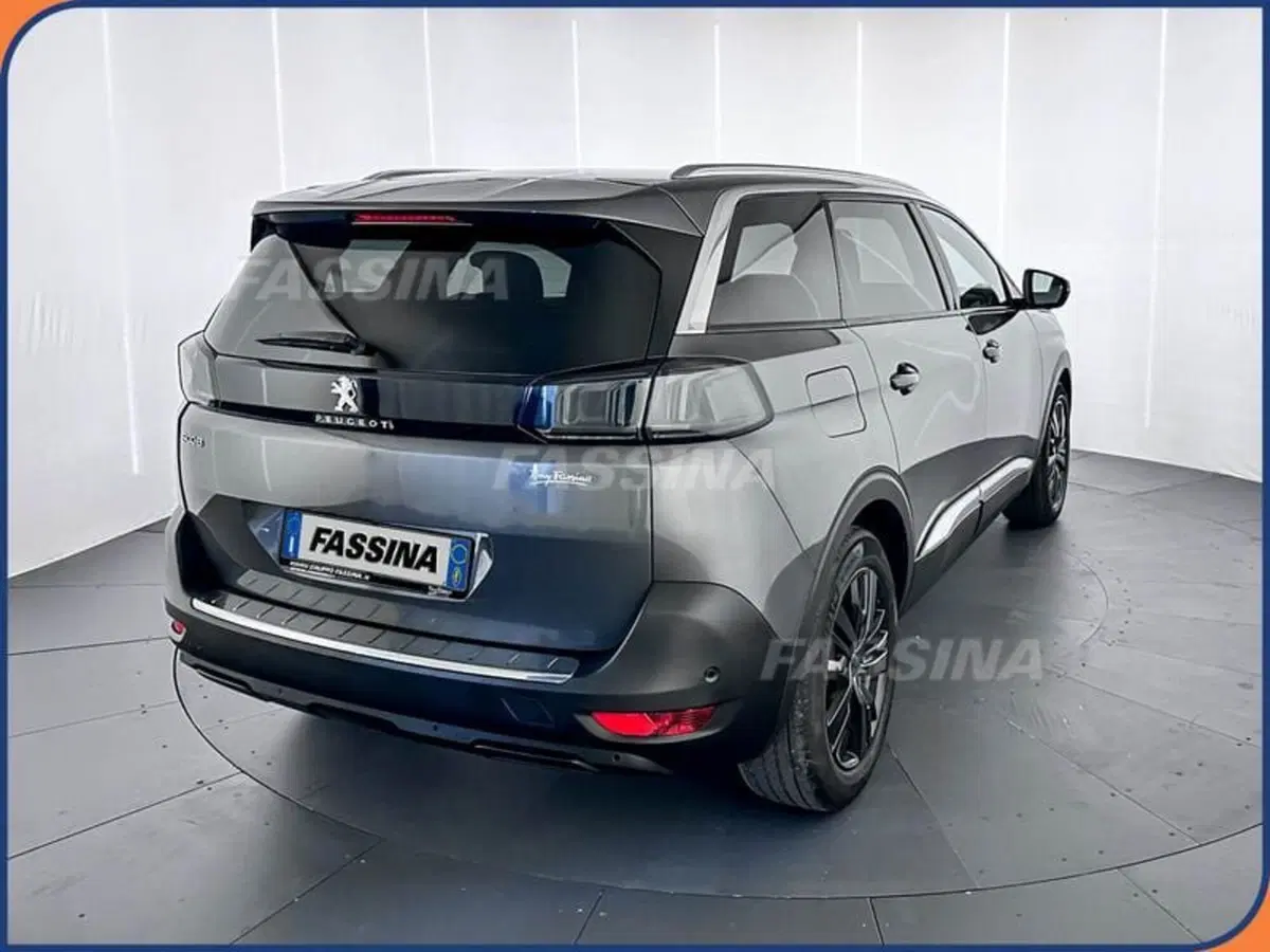 Peugeot 5008 usata a Milano (6)