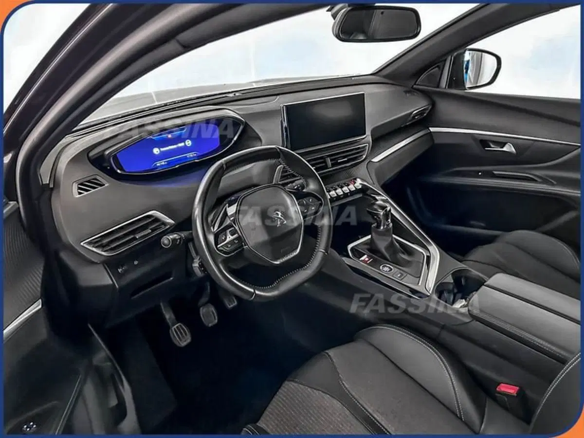 Peugeot 5008 usata a Milano (9)