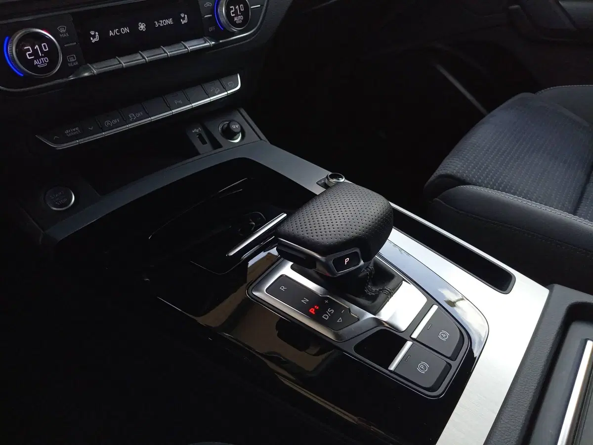 Audi Q5 Sportback usata a Bari (10)